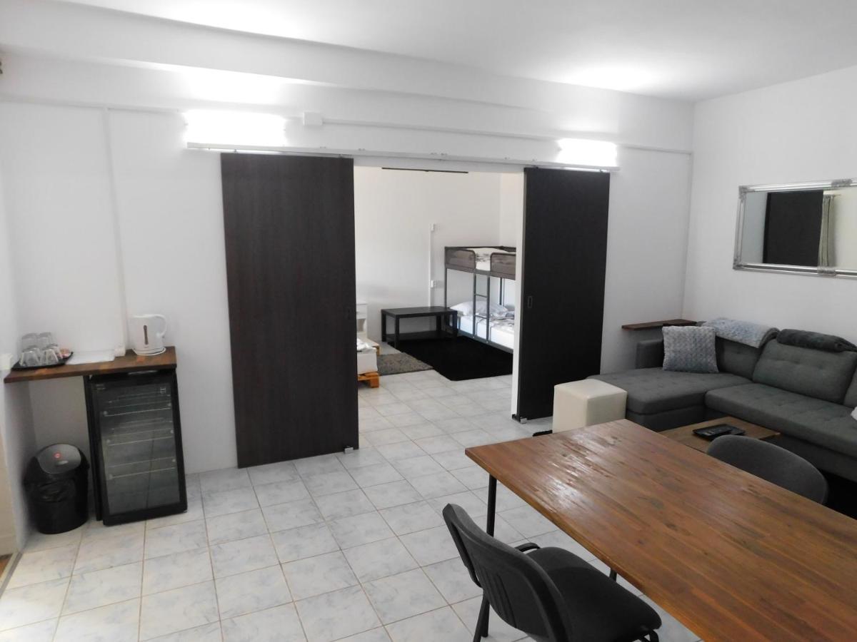 Mountain Vista Suites Zărneşti エクステリア 写真