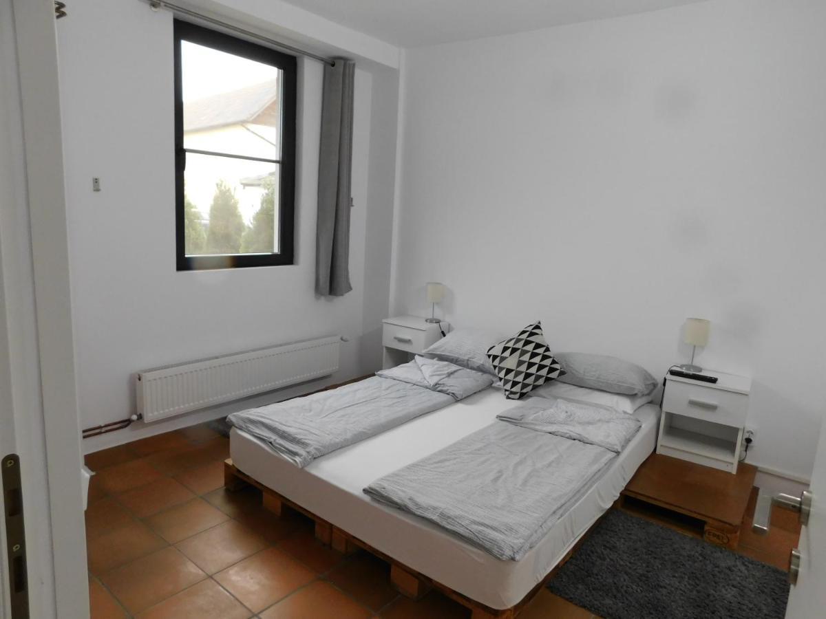 Mountain Vista Suites Zărneşti エクステリア 写真